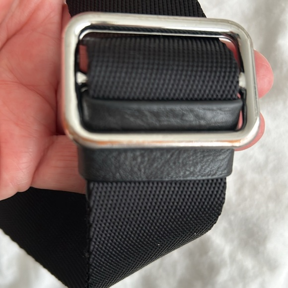 ⭐️MESSENGER CROSSBODY BAG⭐️ - Picture 7 of 9